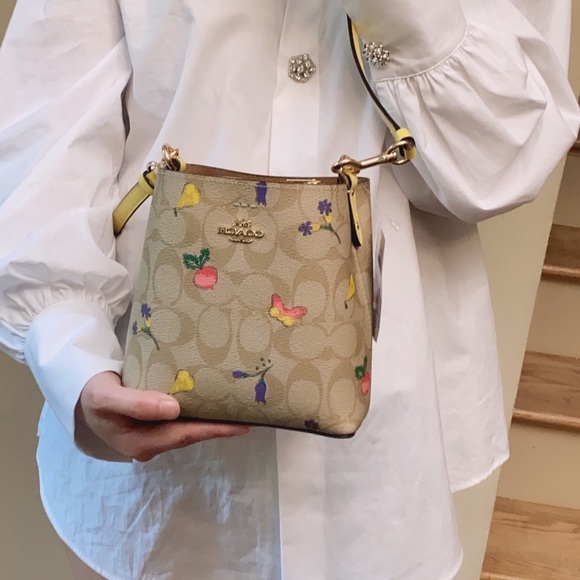 Coach Mini Town Bucket Bag In Signature Canvas With Dreamy Veggie Print - Picture 10 of 11